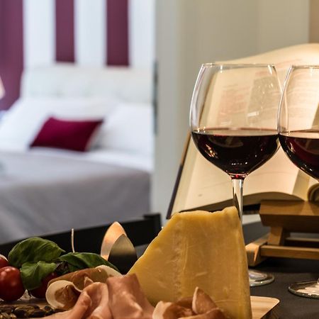 4 Star Boutique Rooms Bologna Exterior foto